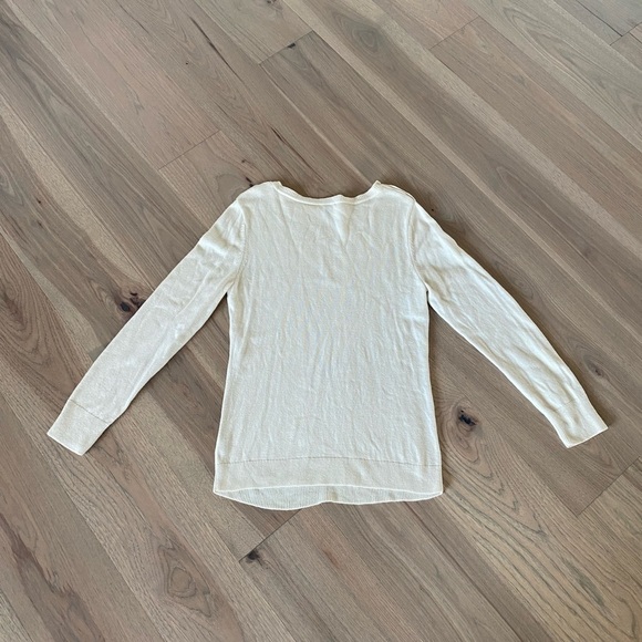 Talbots Woman’s Cream Cable Knit Lambswool Sweater Size Large - Picture 4 of 8